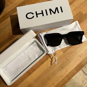 Chimi 04 Sunglasses Black